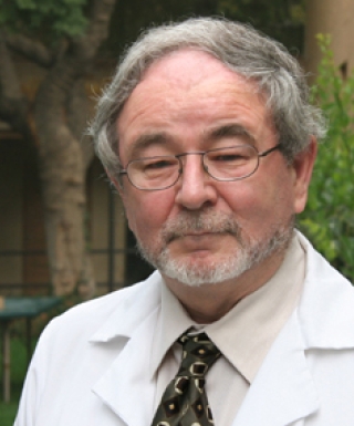 Headshot of Frank Meyskens, MD